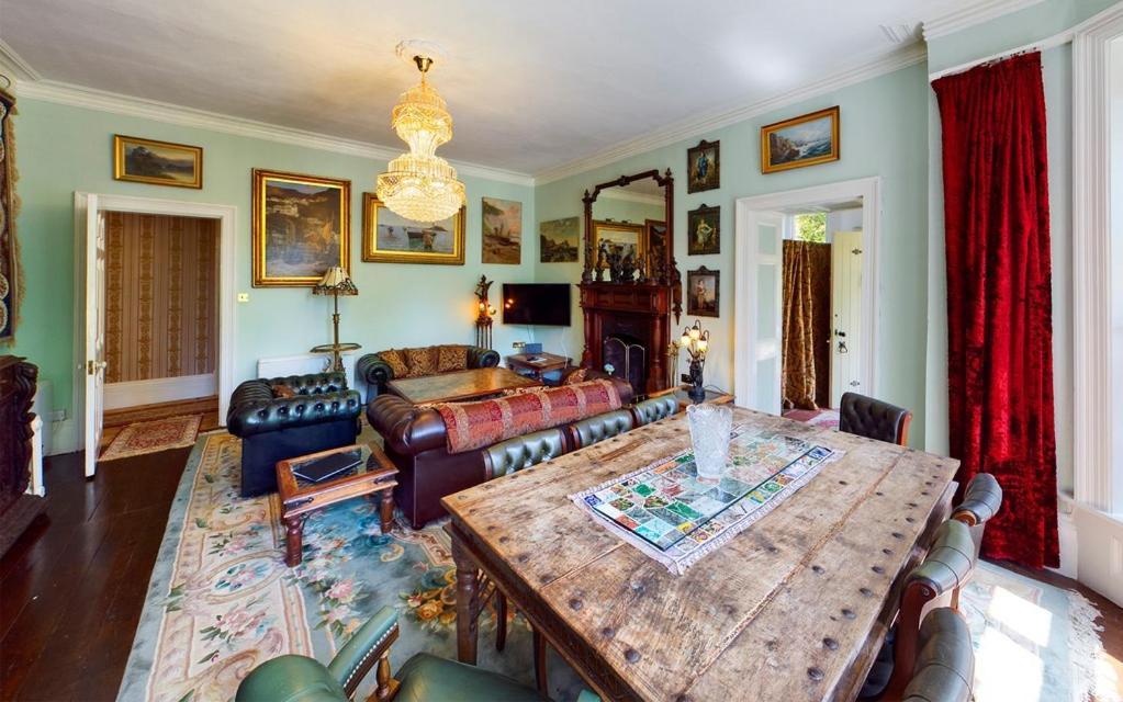 Luxurious Apartment In Historic Mansion - Sleeps 7 Ladock Εξωτερικό φωτογραφία